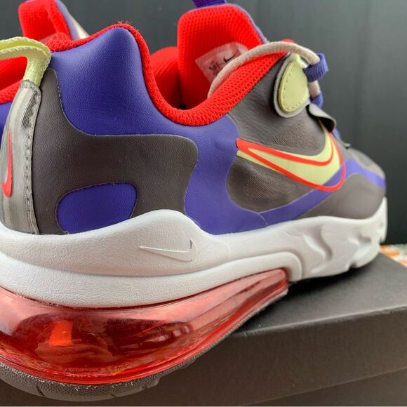 Nike Air Max 270 React Size 6.5y / 8 Women's - Picture 6 of 13